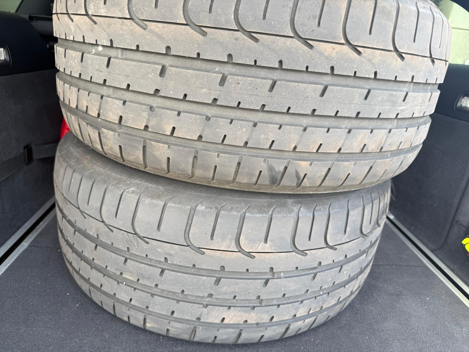 2x Pirelli P-zero 255/40/19, Ophalen, Zo goed als nieuw