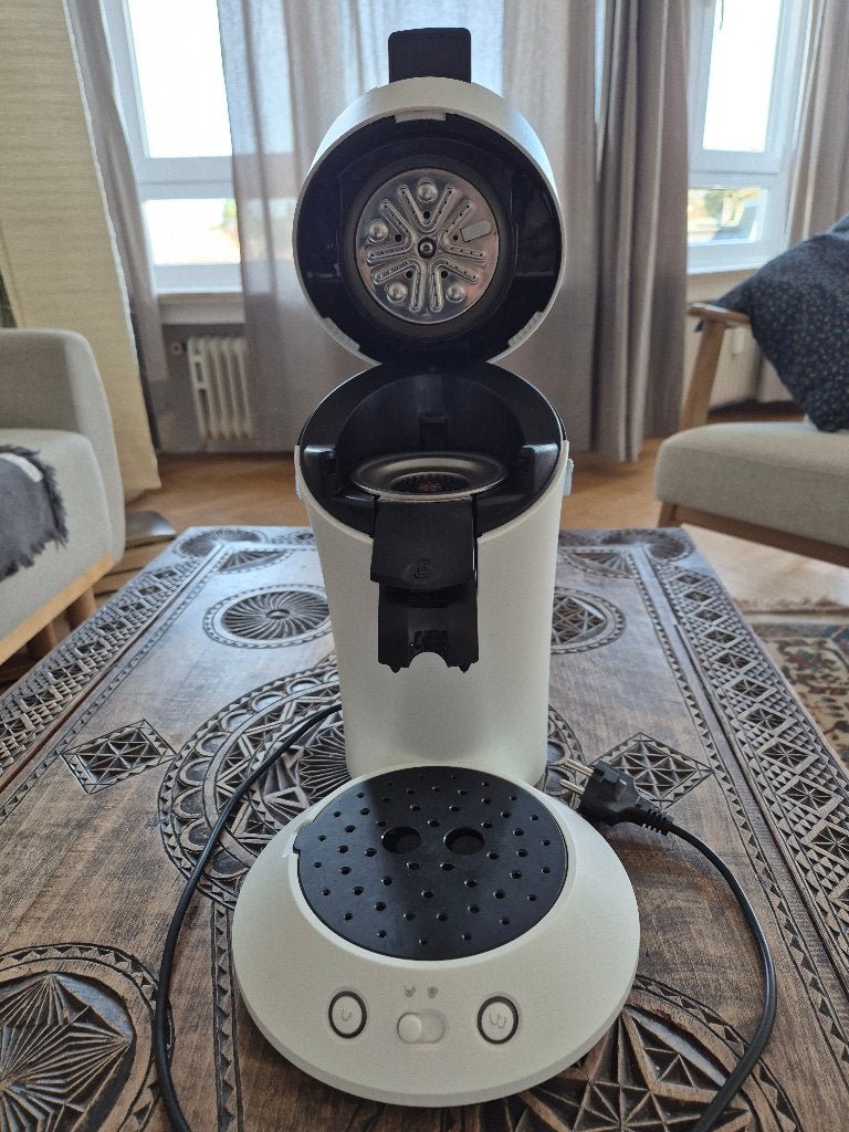Machine à café Senseo, Réservoir d'eau amovible, Utilisé, Dosettes et capsules de café, 2 à 4 tasses