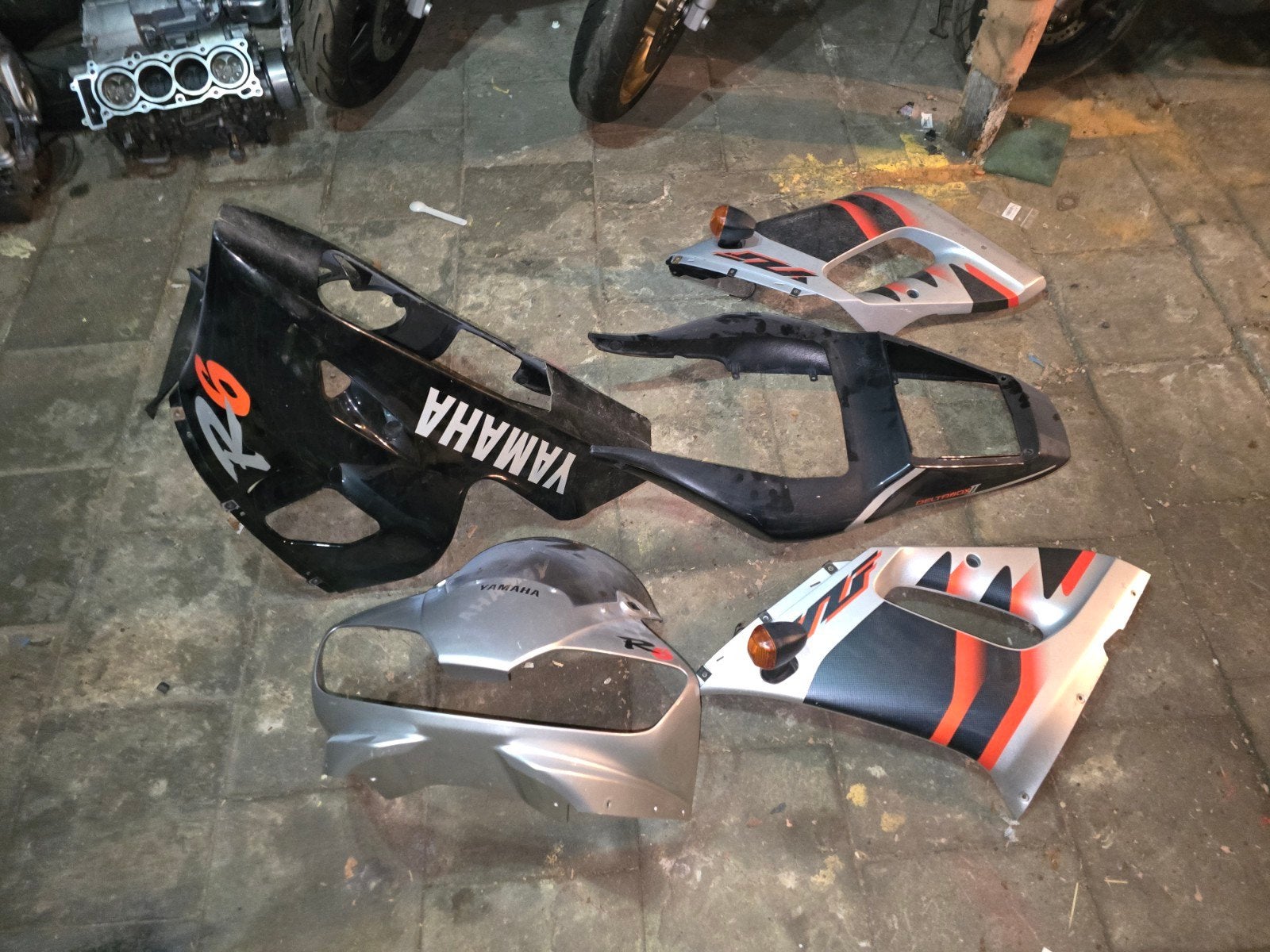 kuipenset Yamaha yzf r6 Grijs zwart oranje 1999 - 2002, Motoren, Ophalen