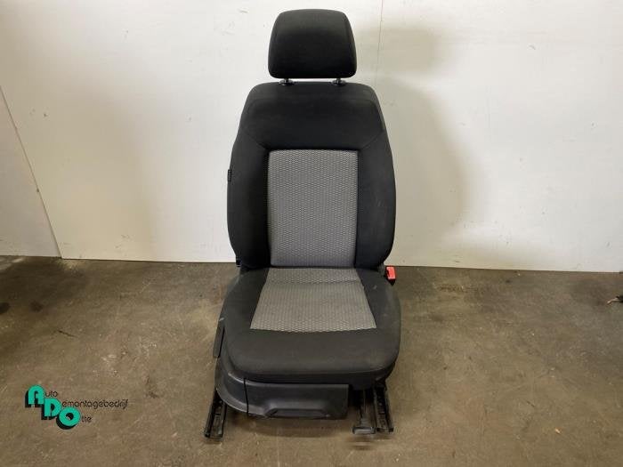 Siège droit d'un Volkswagen Polo (Polo 09-), Volkswagen, -, 3 mois de garantie, Utilisé