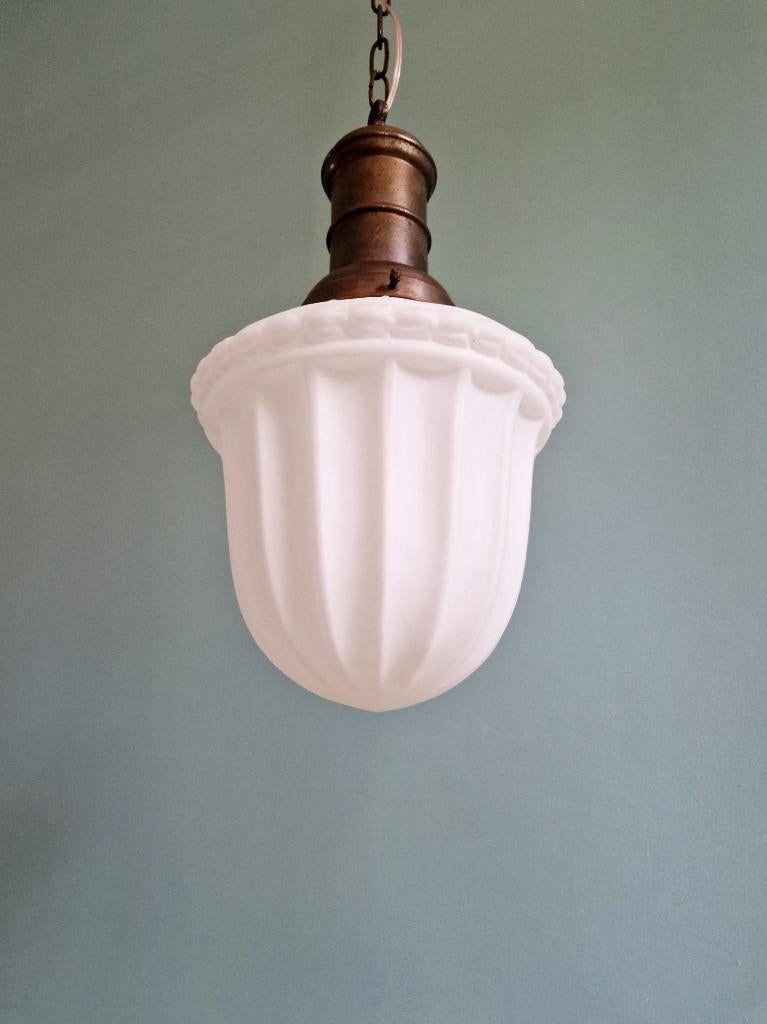 Art Deco hanglamp in geperst wit glas, 1920-30, Antiek en Kunst, Ophalen of Verzenden