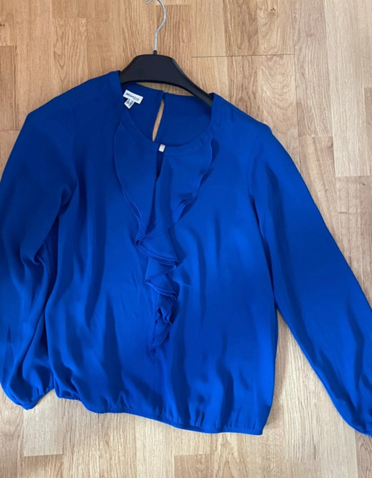 Blouse MAYERLINE koningsblauw met volant kraagje, Vêtements | Hommes, Grandes tailles, Enlèvement ou Envoi, Comme neuf