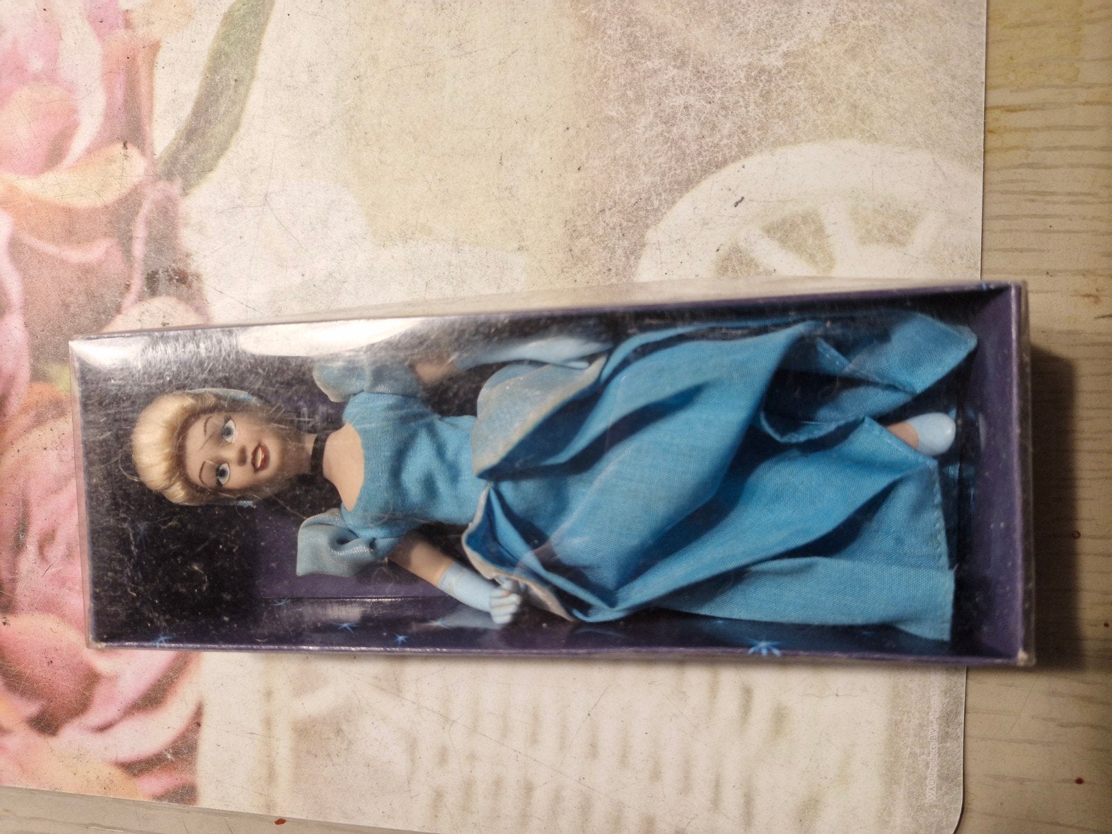 nouvelle piupee porcelaine disney cendrillon, Enlèvement ou Envoi, Neuf