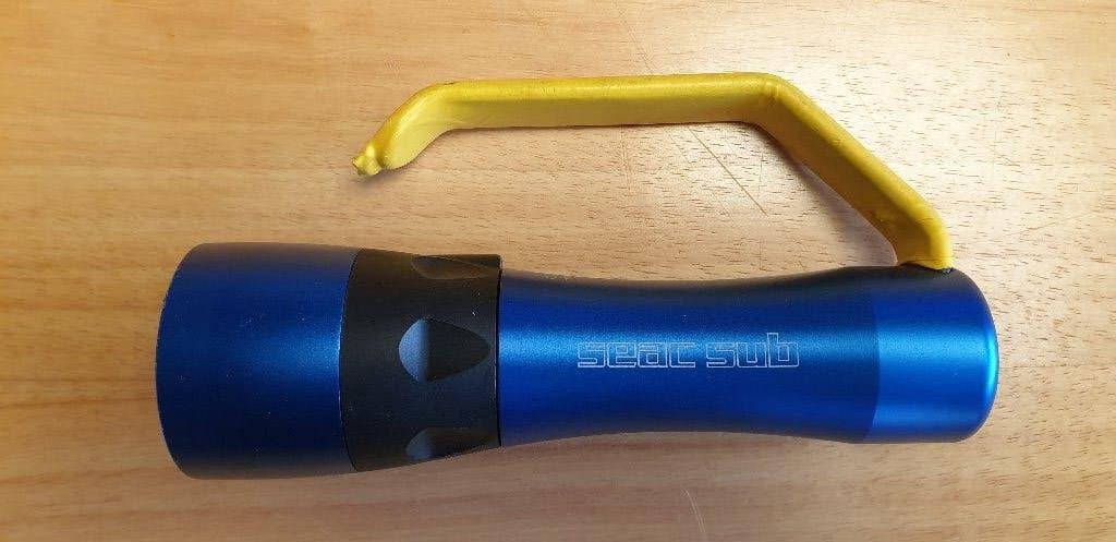 DUIKLAMP SEAC SUB X LED OPLAADBARE AA-BATTERIJEN NI/MAH, Watersport en Boten, Ophalen, Zo goed als nieuw