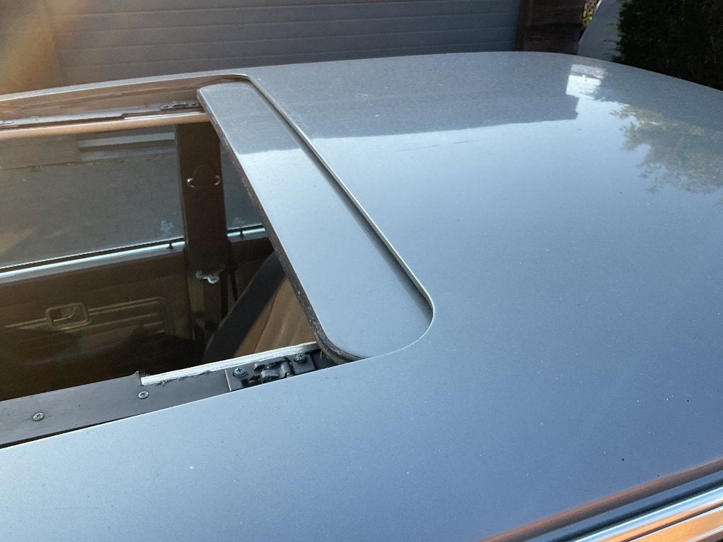 BMW 520i Handgeschakeld 1982, foto 10