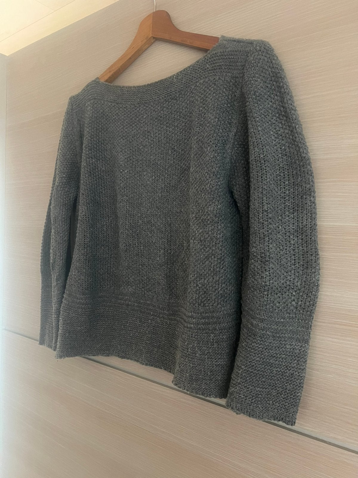 Wollen truitje Les Escargots maat M, Kleding | Dames, Ophalen of Verzenden, Gedragen, Maat 38/40 (M), Grijs
