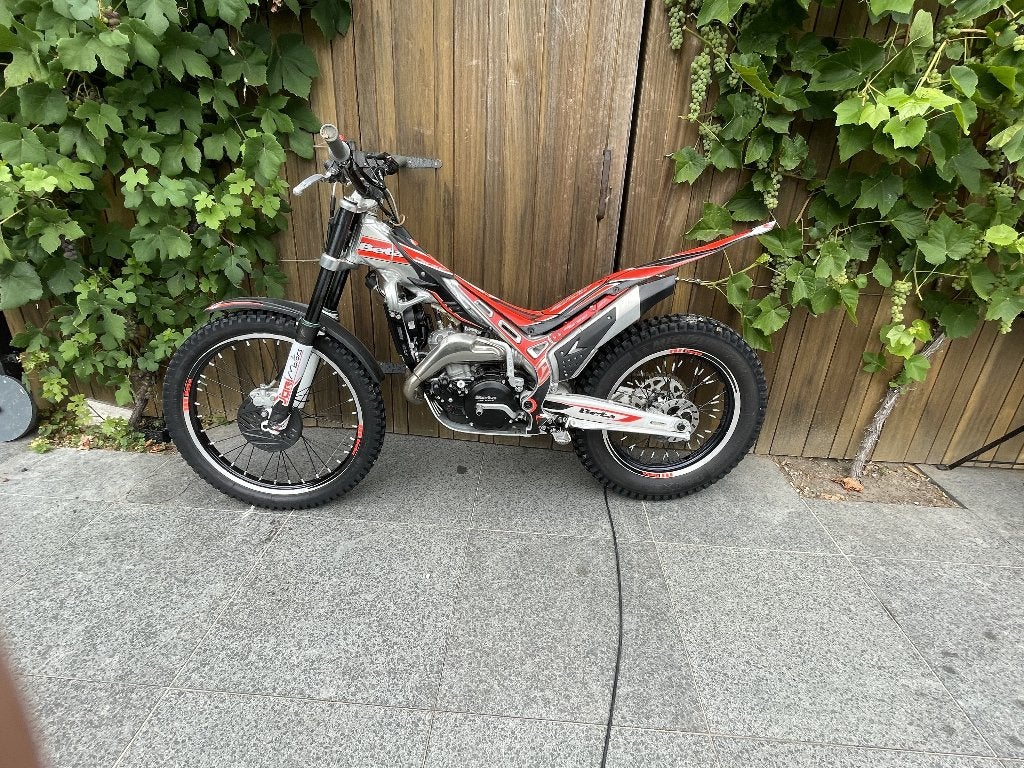 Beta SS300 2 takt Trial motor, Motoren, Particulier, Overig, Minimaal motorrijbewijs A2, Handgeschakeld