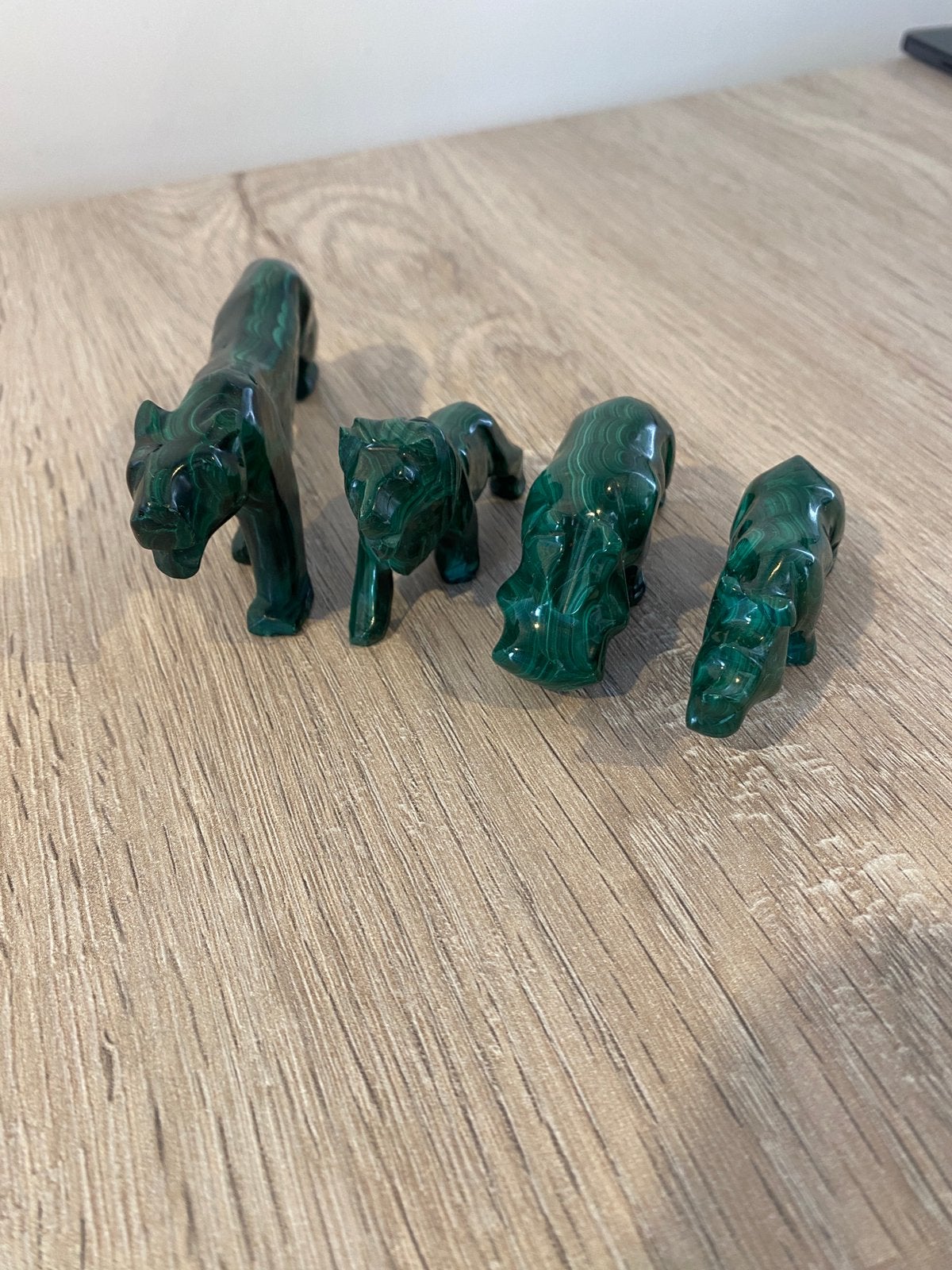Lot de 4 sculptures en malachite – 314 g, Collections, Minéraux & Fossiles, Enlèvement, Minéral