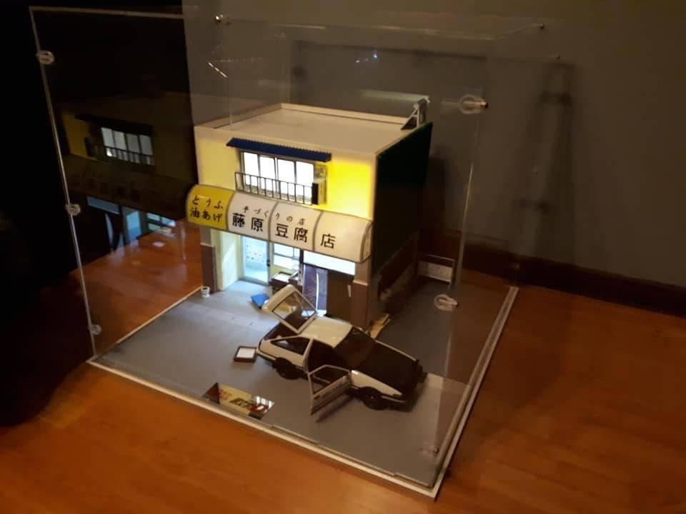 initial d diorama 1:18, Enlèvement, Comme neuf, Autres types, Autres marques