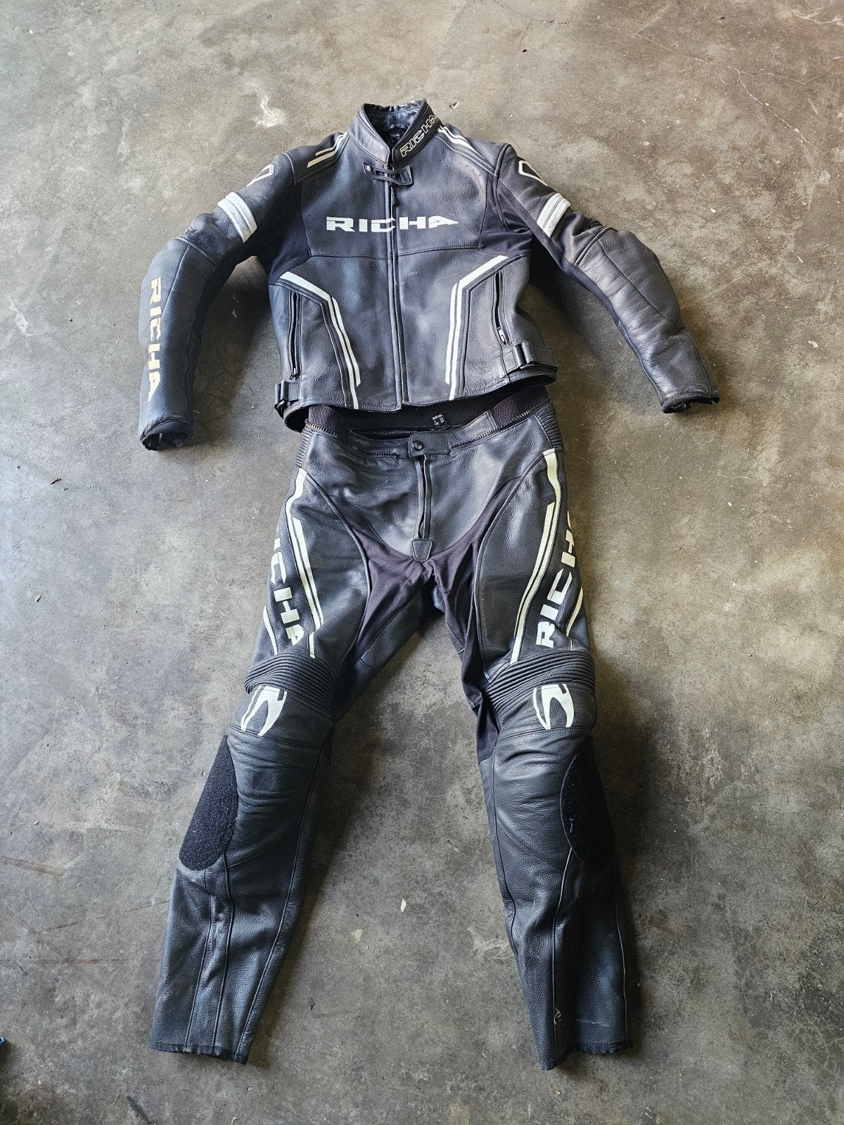 Richa leder motorpak in perfecte staat, Motoren, Ophalen, Combipak, Dames, Richa