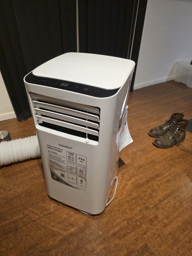 COMFEE MPPH-07CRN7 mobiele airco – 7000 BTU, Ophalen, Afstandsbediening, Minder dan 60 m³, 3 snelheden of meer