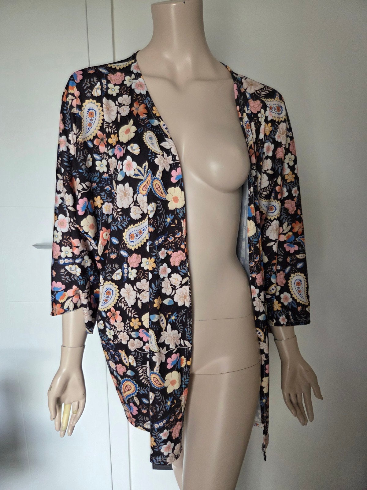 Mooie kimono, Kleding | Dames, Truien en Vesten, Ophalen of Verzenden