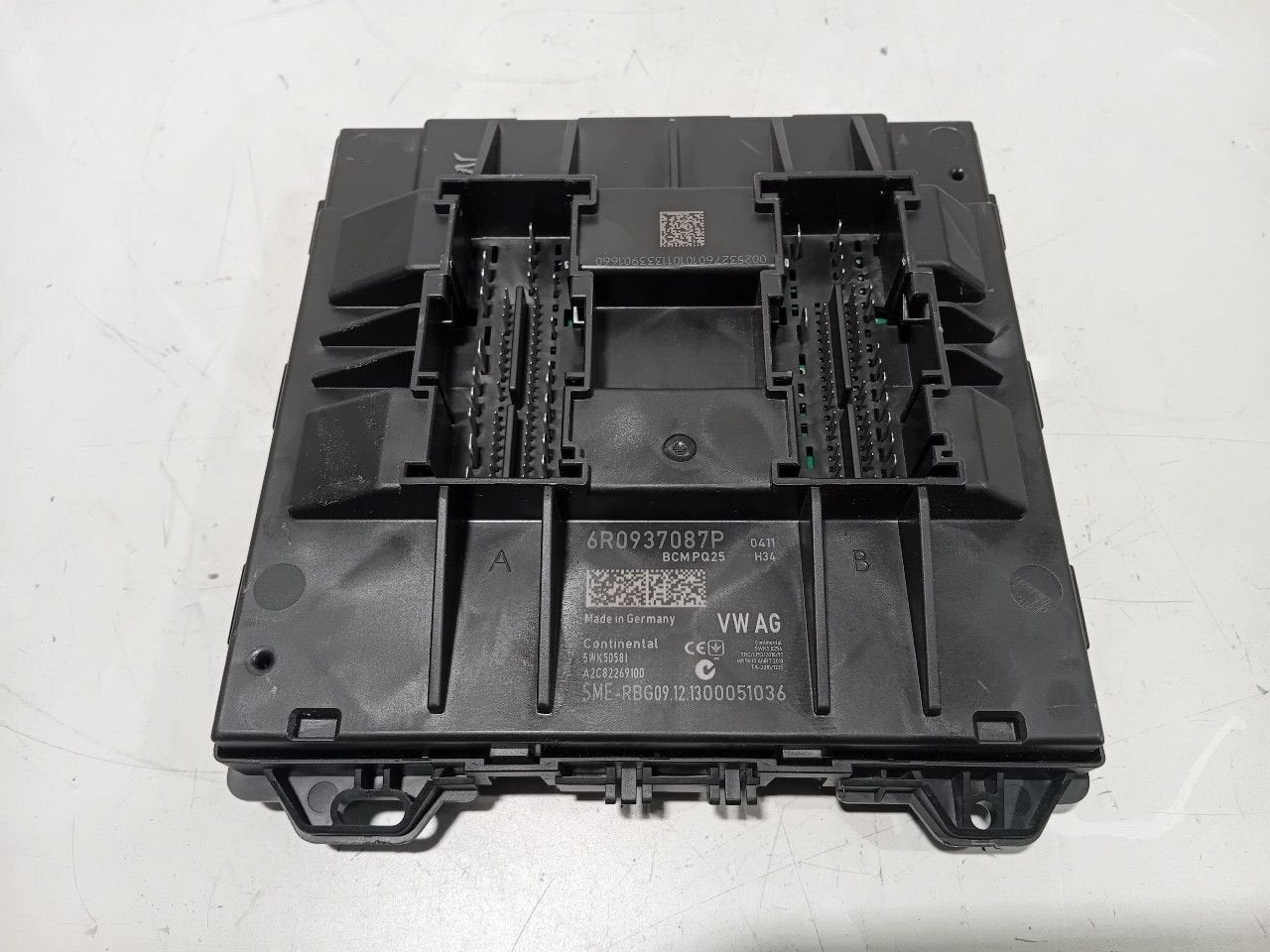 Computer body control Skoda Rapid, Onderdelen@venauto.nl, Van der Ven Autorecycling B.V., Ettenseweg 76, 4706 PB Roosendaal, The Netherlands