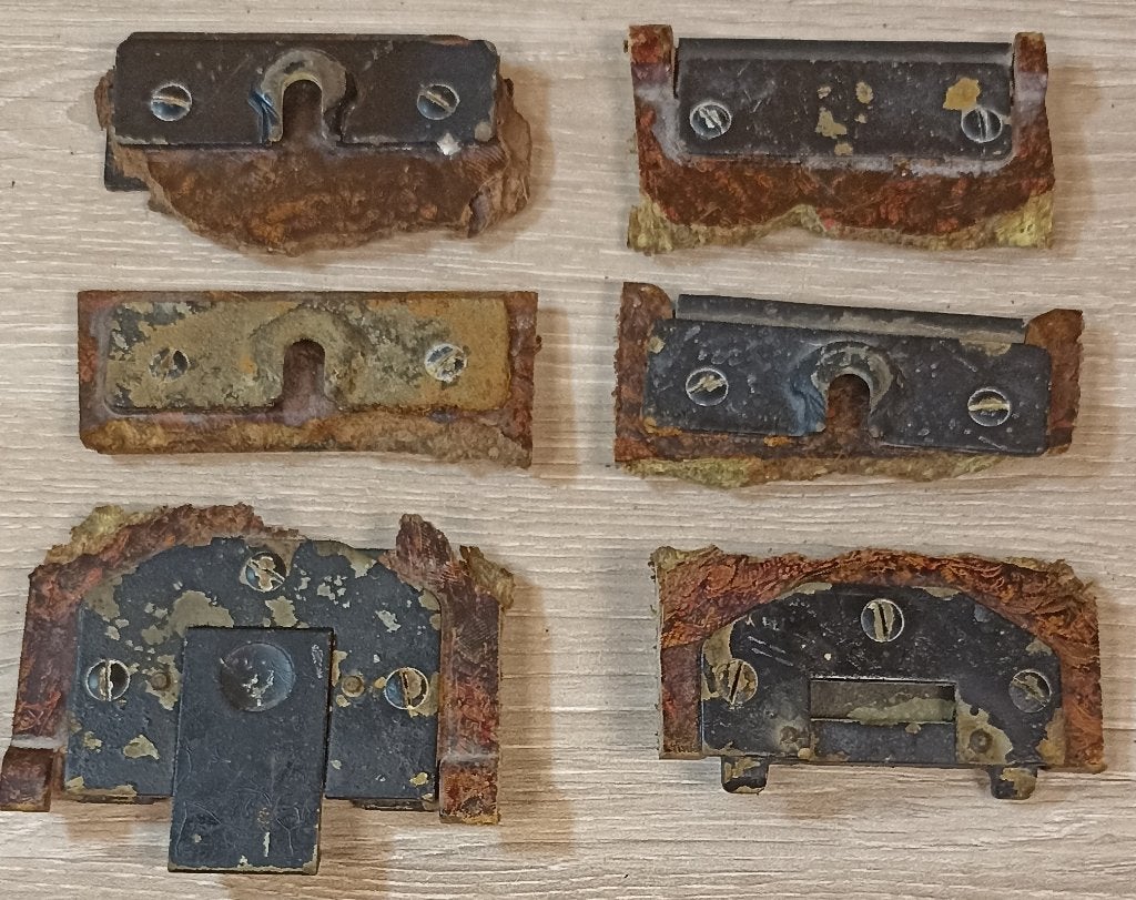 Quincaillerie d'origine pour téléphone Allemand FF33 ww2, Envoi, Armée de terre, Autres types