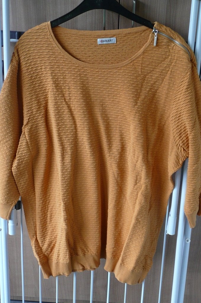 Okergele longsleeve Damart (a108), Kleding | Dames, Geel, Zo goed als nieuw, Damart, Shirt of Top