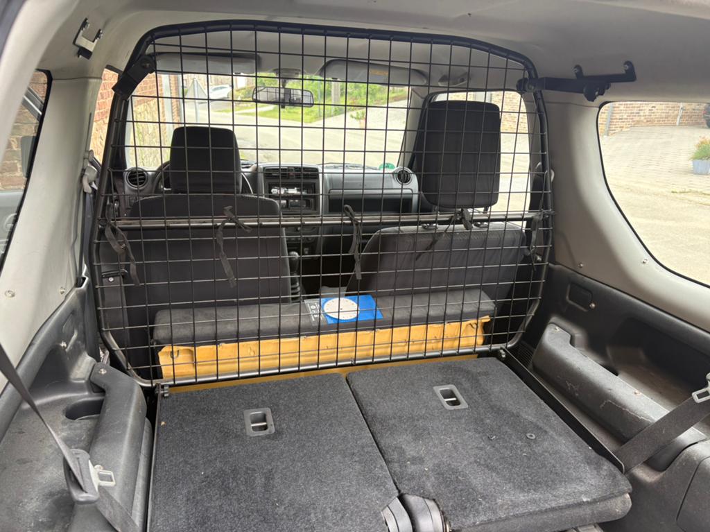 Suzuki Jimny Grille, Auto diversen, Hondenrekken, Ophalen, Zo goed als nieuw