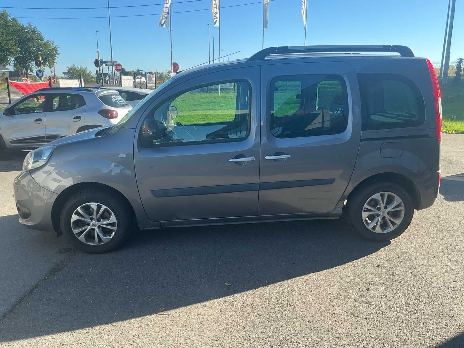 2017 Renault Kangoo, Auto's, Gebruikt, Euro 6, Bedrijf, Handgeschakeld
