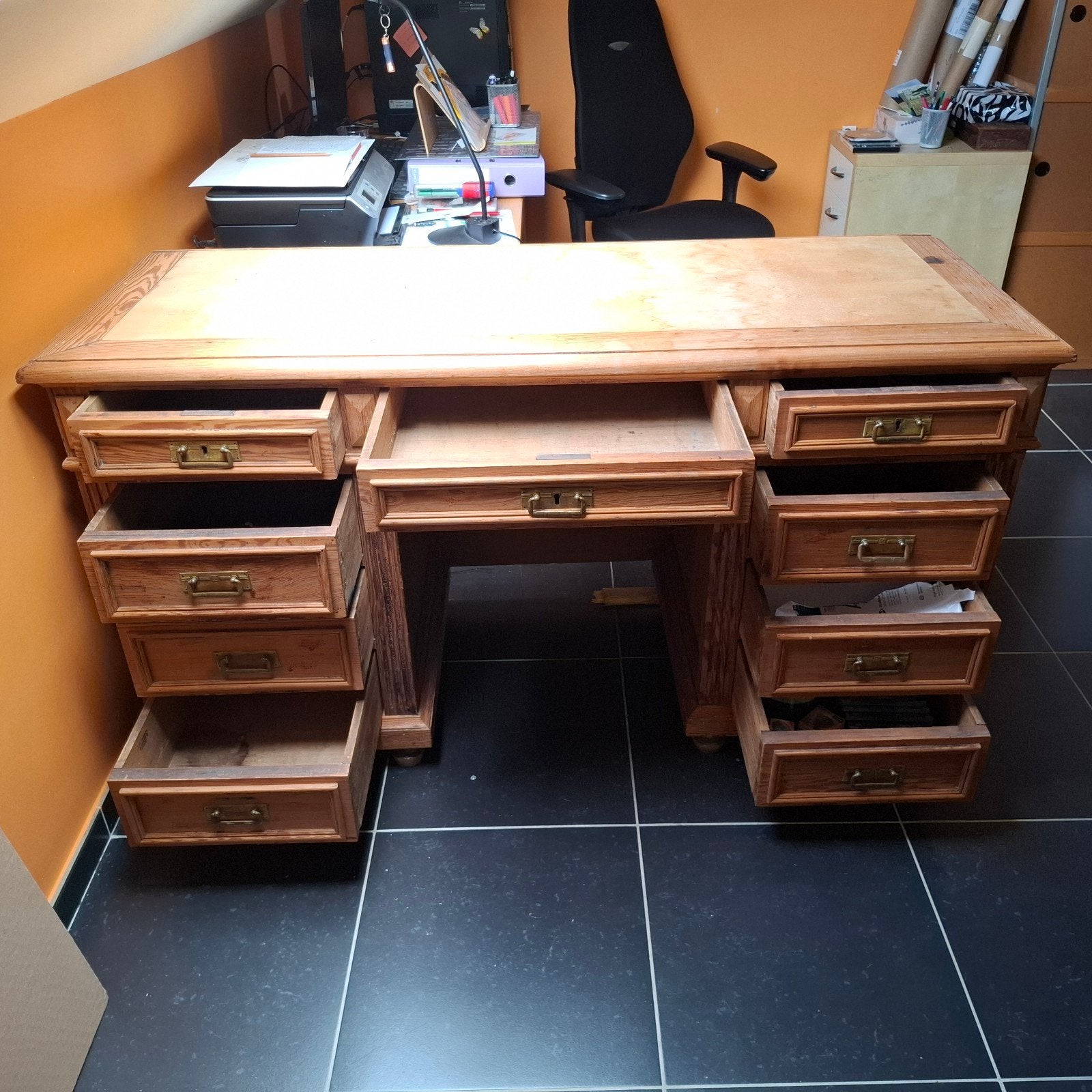 bureau en pichpin, 150 cm, Enlèvement, Utilisé, 56 cm