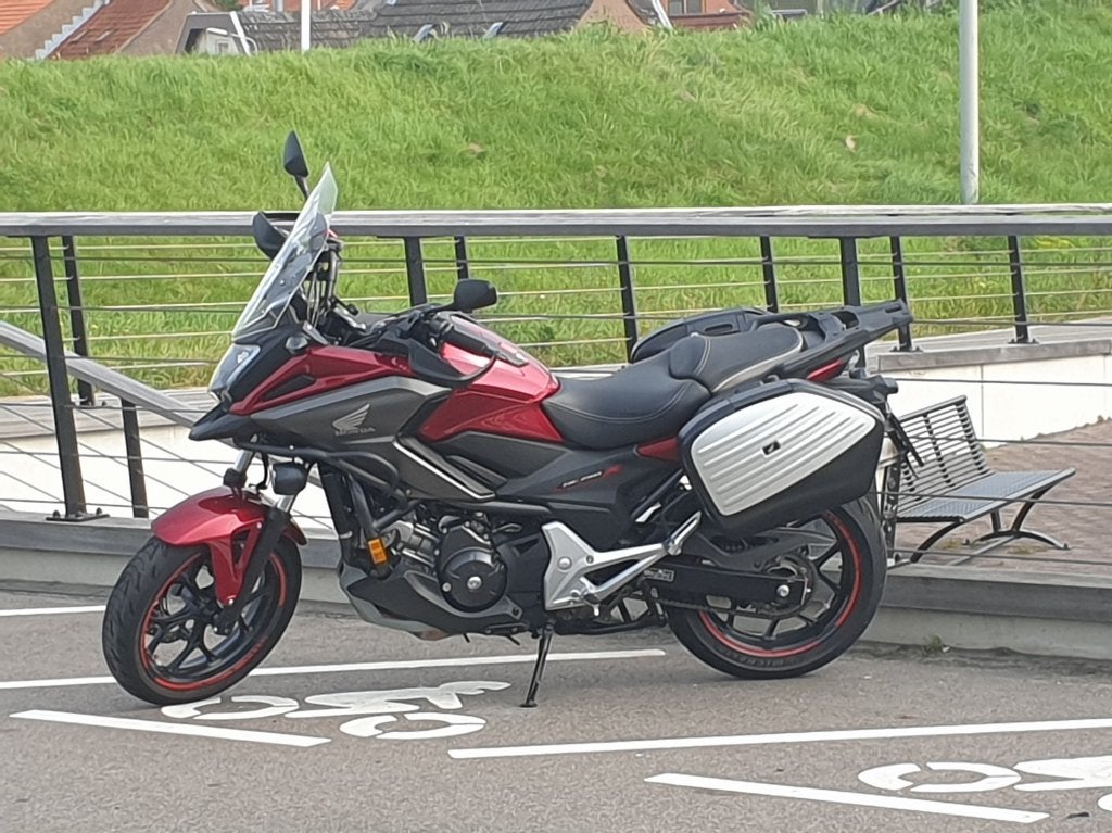 honda NC750x dct 2020 vaste prijs: 8000€, Motoren, 750 cc, Nieuw, Particulier, Automaat