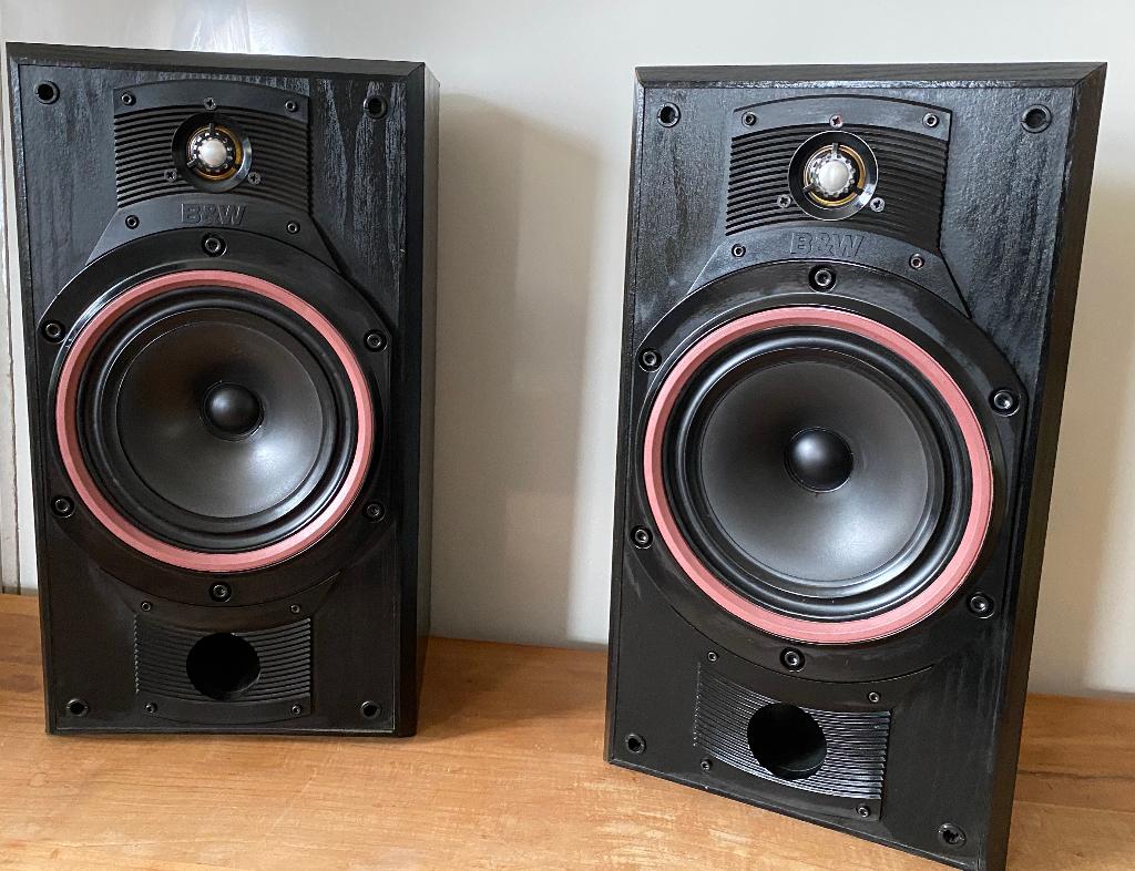 Bowers & Wilkins (B&W) DM310 vintage tweewegluidsprekers, Audio, Tv en Foto, Luidsprekerboxen, Ophalen, Gebruikt, 60 tot 120 watt