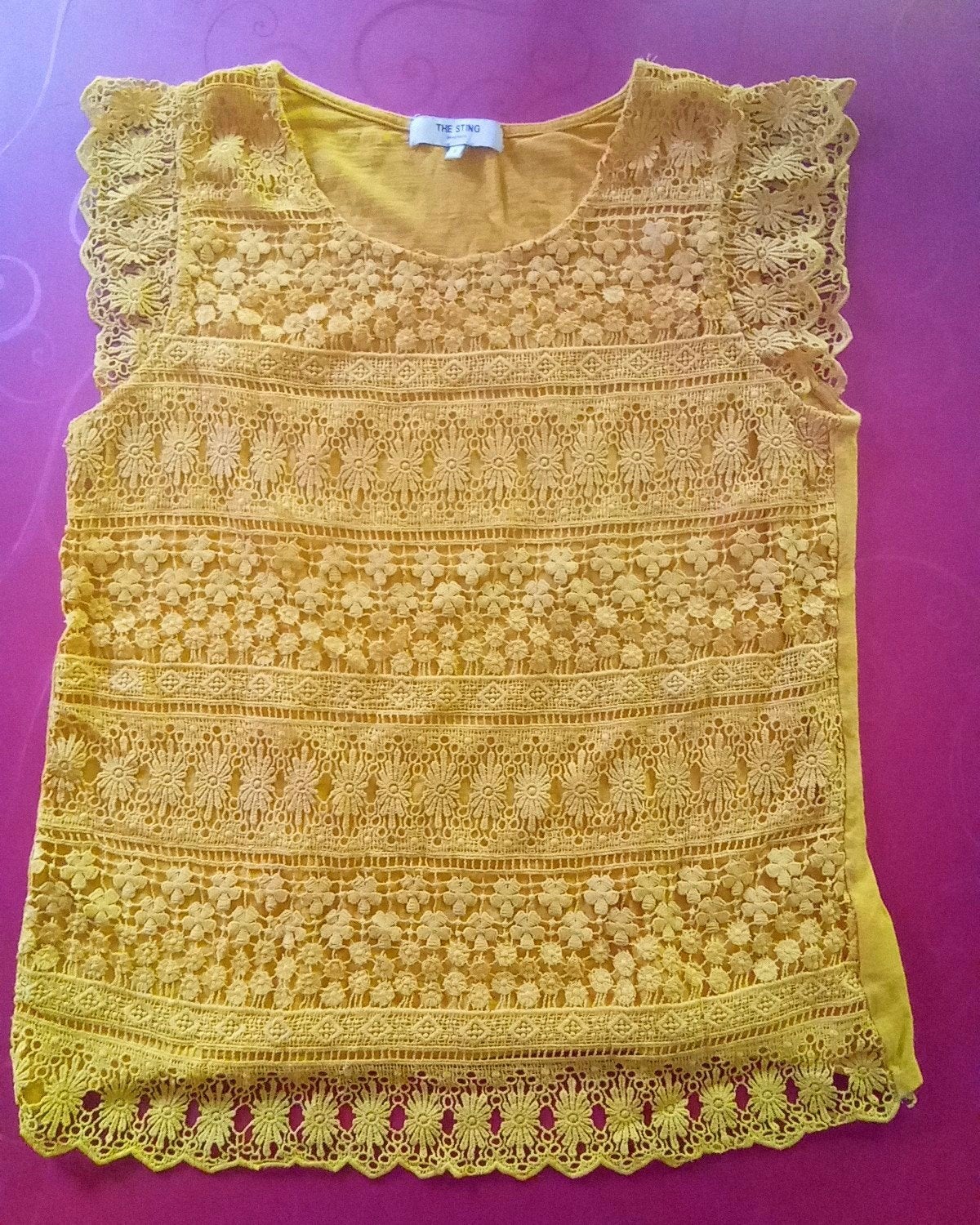 T-shirts dames  S. 2 st voor 4 euro, Vêtements | Femmes, Manches courtes, The Sting, Taille 36 (S), Comme neuf