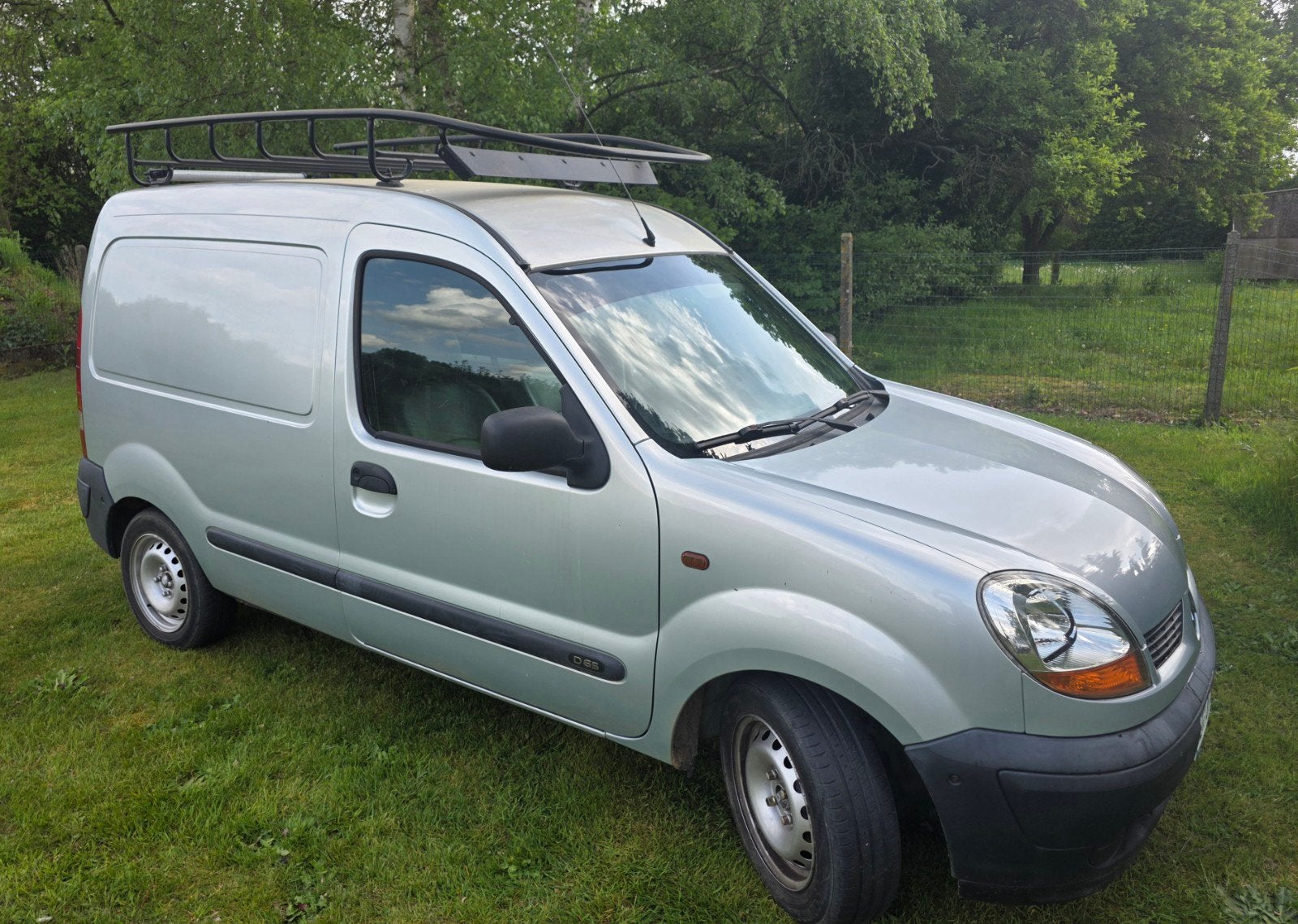 À vendre : Renault kangoo (lv) 1.9d Bwj 2005-198000km, Autos, Achat, Attache-remorque, Entreprise, Renault