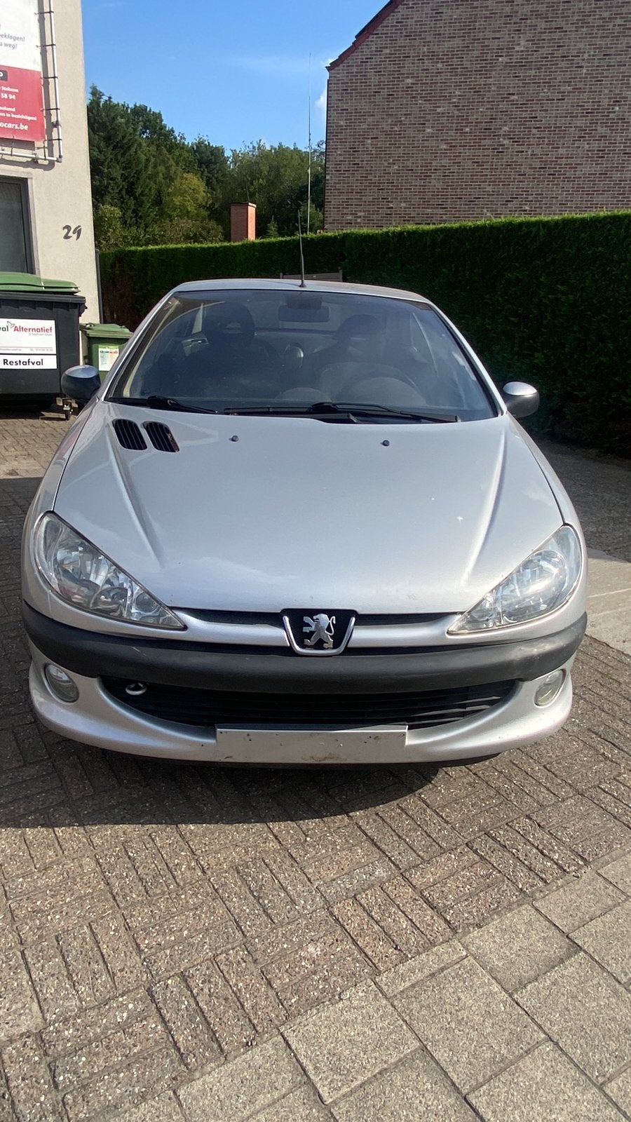 Peugeot 206cc zo meenemen, Auto's, Voorwielaandrijving, 4 zetels, Stof, Zwart