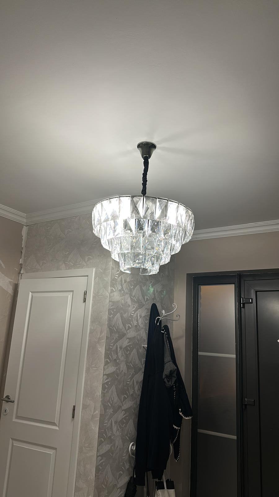 Lederen salon + 8 stoelen + 2 lampen GRATIS – €700, Enlèvement, Utilisé