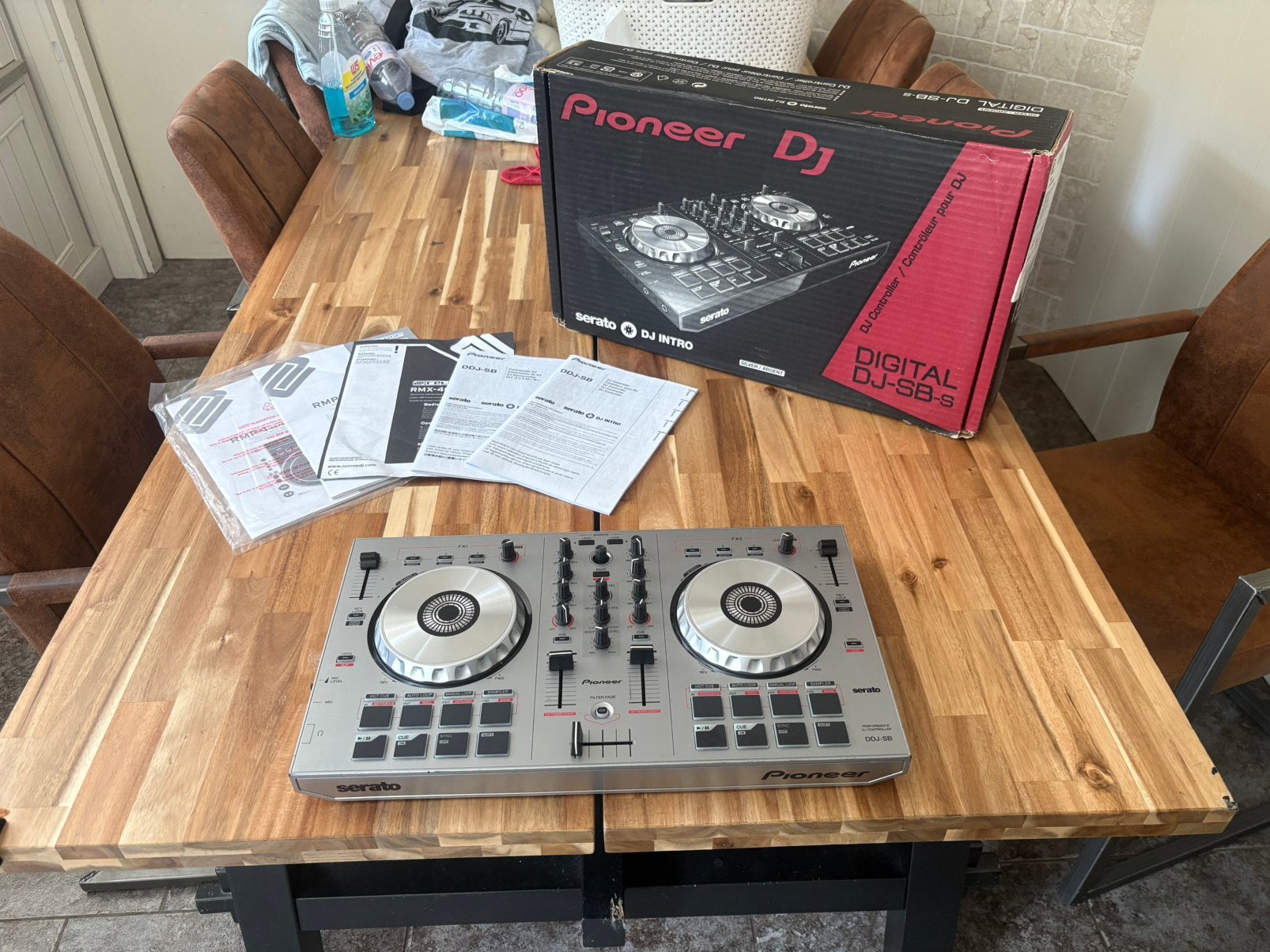Pioneer DJ DDJ-SB – DJ Controller + Serato, Enlèvement, Comme neuf, Pioneer