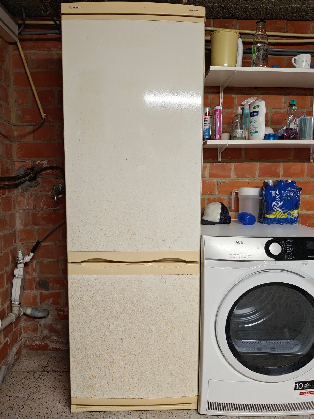 Hilton Koelkast (Ijskast) Diepvries combinatie, Elektronische apparatuur, Ophalen, Gebruikt, 60 cm of meer, Met aparte vriezer