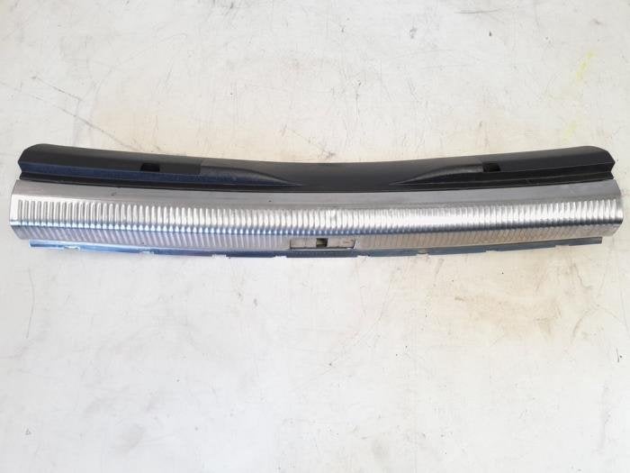 Bekleding bagageruimte van een Volkswagen Passat, Gebruikt, -, Volkswagen, -