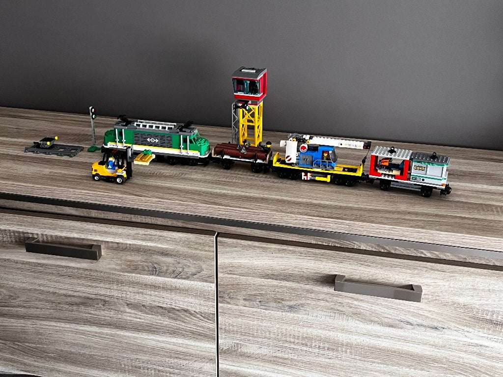 Lego City 60197 + 60198, Hobby en Vrije tijd, Ophalen, Zo goed als nieuw, Gelijkstroom, Treinset