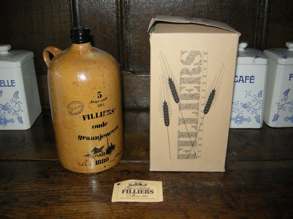 JENEVER FILLIERS Stenen fles Oude Graanjenever 38% vol.1,50L, Verzamelen, Ophalen, Nieuw, Vol