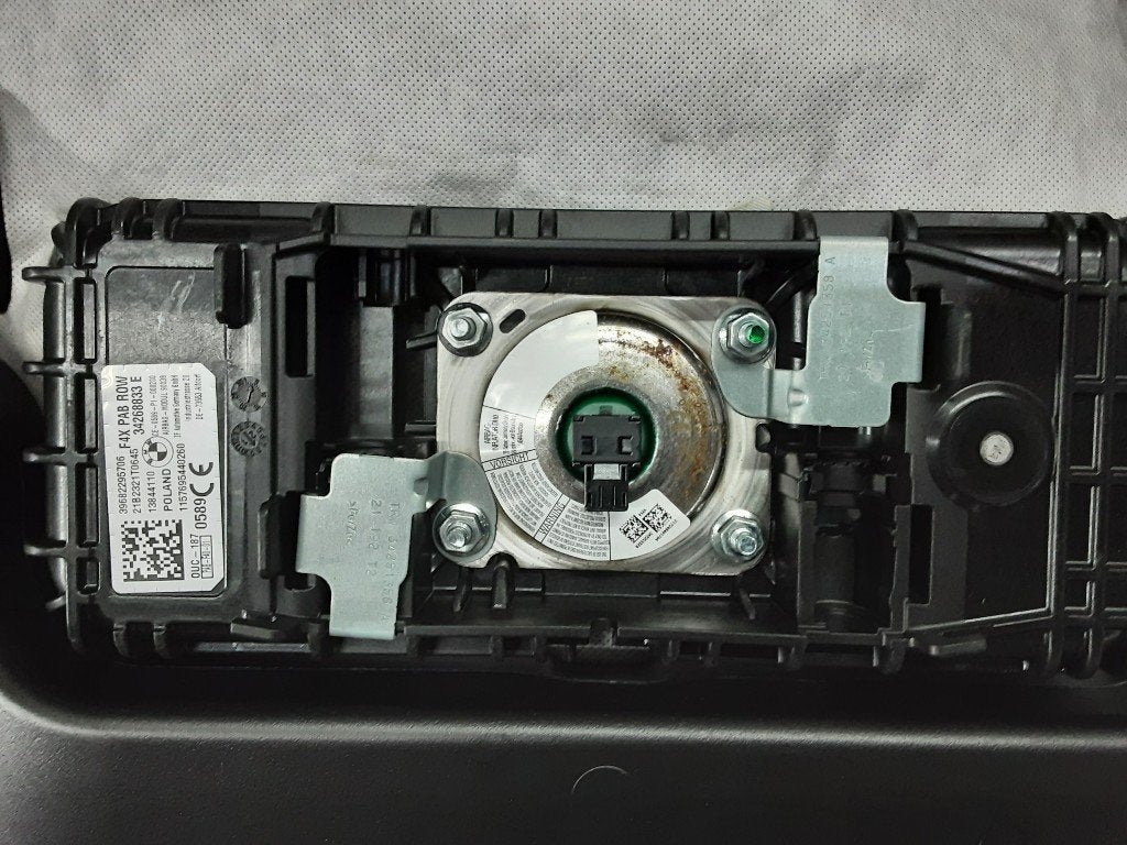 AIRBAG PASSAGIER BMW 1 serie (F40) (01-2019/-) (34268833E), Auto-onderdelen, Gebruikt, BMW, Petuelring 130
80809  München, DE