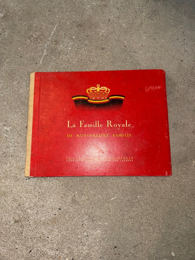 Ancien album La famille Royale par Chocolat Jacques, Ophalen of Verzenden, Gelezen, Chocolat Jacques, Plaatjesalbum