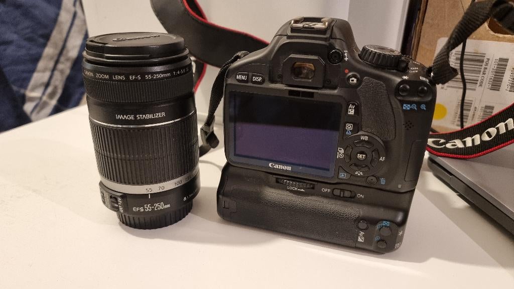 Canon EOS 550D + 2 lenzen 18-55mm en 55-250mm + batterijgrip, Audio, Tv en Foto, Fotocamera's Digitaal, Gebruikt, Spiegelreflex