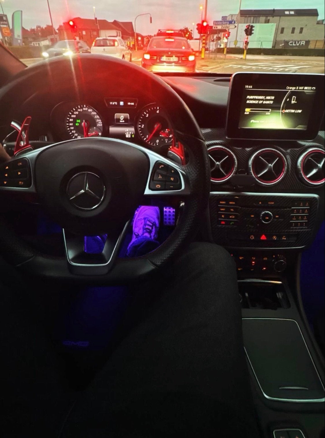 Mercedes benz cla 200 amg, Autos, Achat, Entretenue par le concessionnaire, Noir, Diesel
