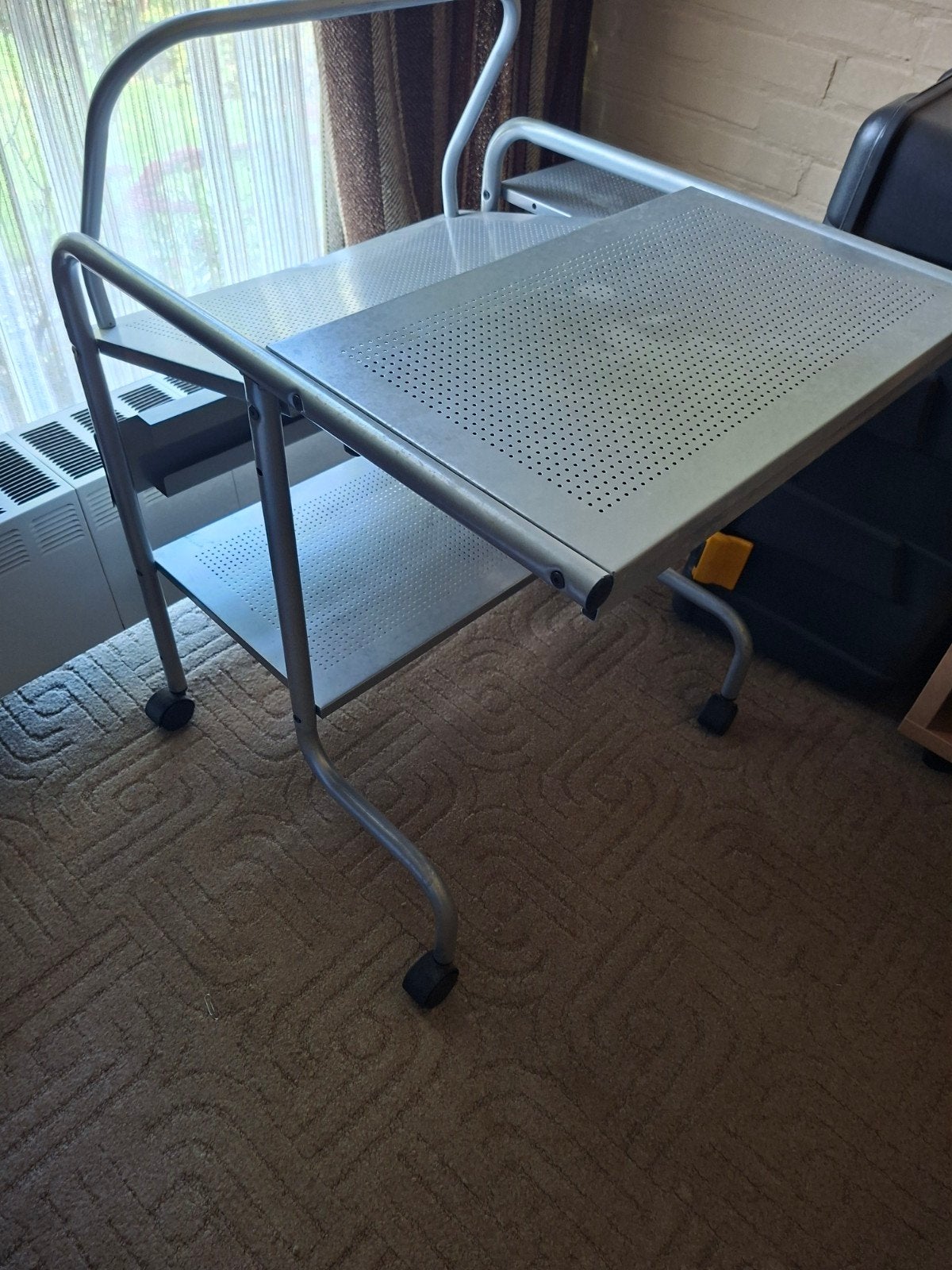 computertafel, Huis en Inrichting, Ophalen, Grijs, Metaal
