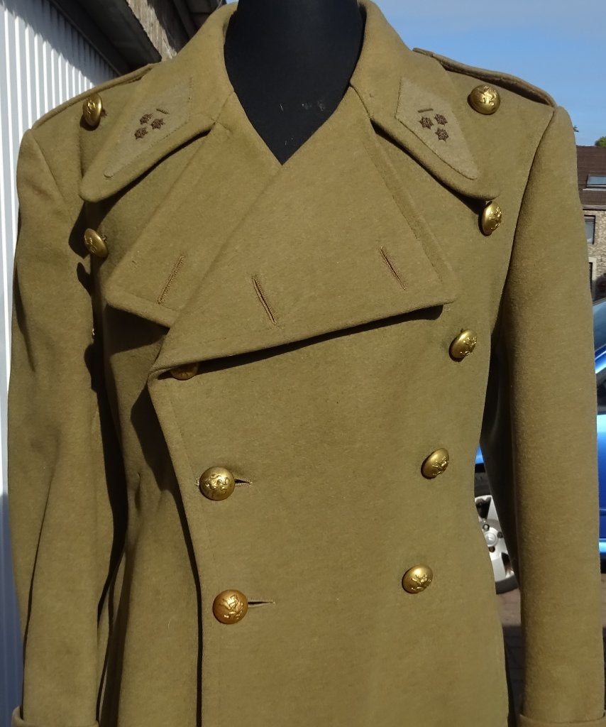 BELGIQUE: 1946 ARMEE BELGE / FBA - MANTEAU POUR OFFICIER, Envoi, Armée de terre, Vêtements ou Chaussures