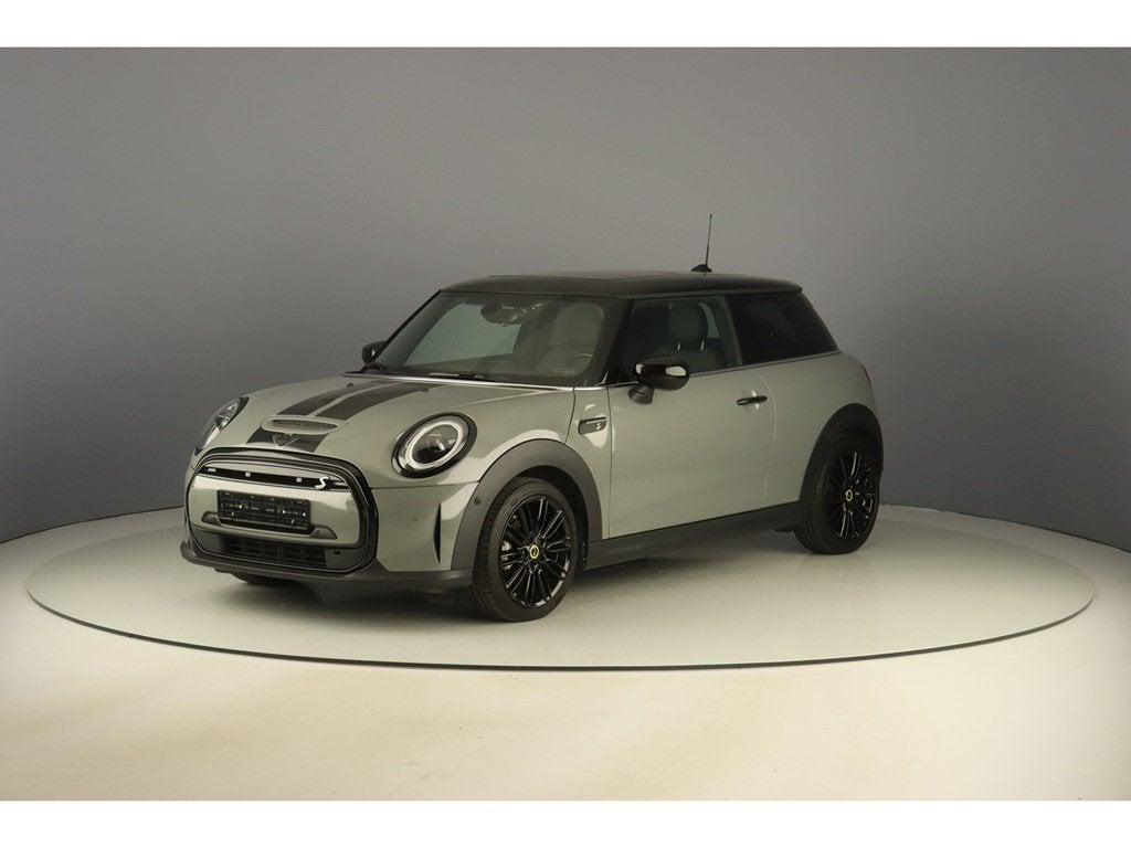 MINI Cooper SE 184pk Classic Trim, Automaat, 4 zetels, https://public.car-pass.be/vhr/7555cded-2fce-4618-833b-ad021991e482, 184 pk