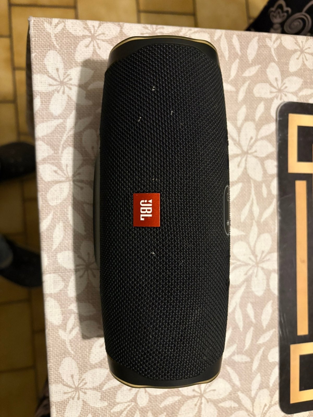Jbl box moet dringend weg, Ophalen of Verzenden, Zo goed als nieuw, JBL