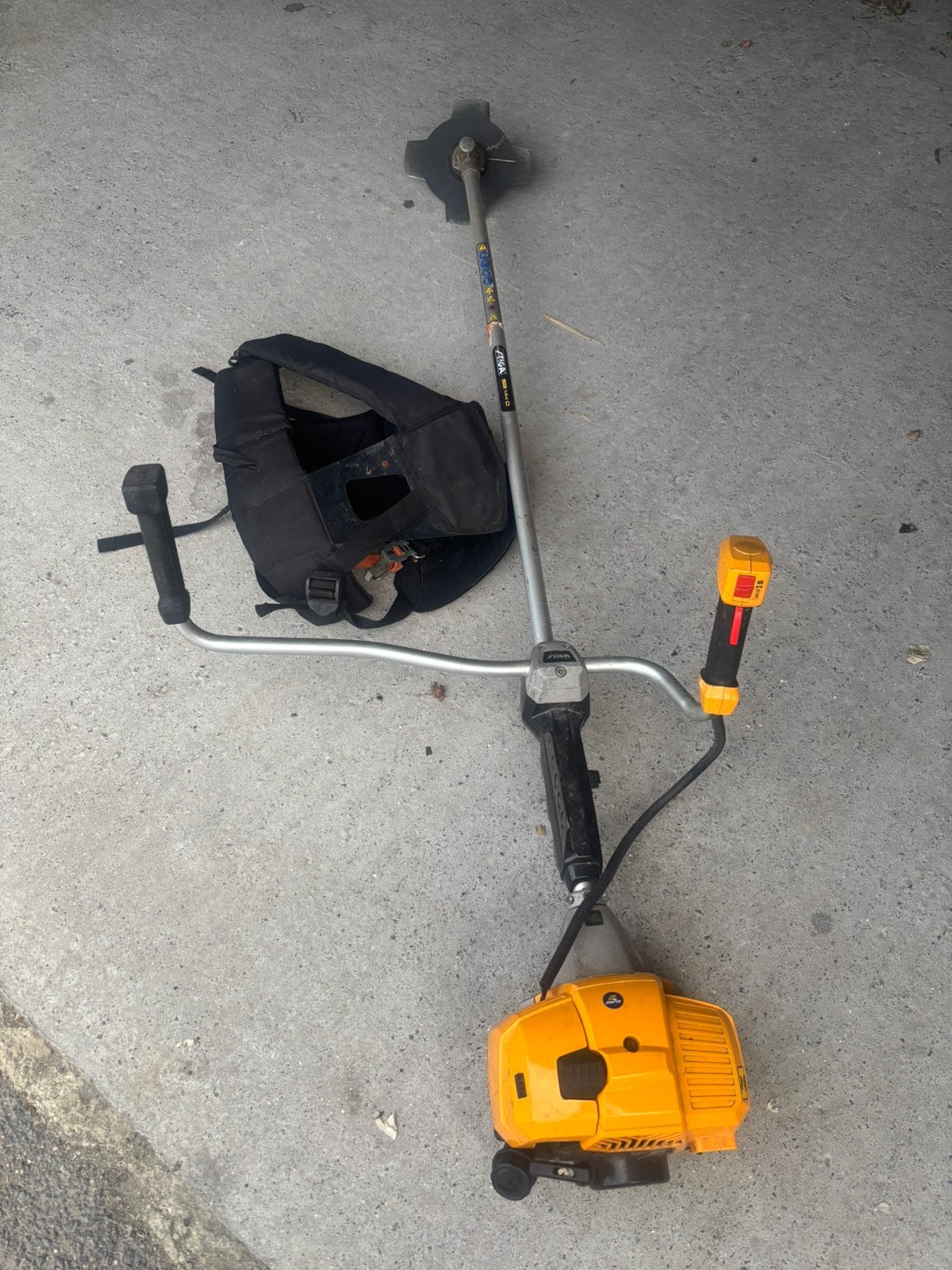 Stiga bosmaaier, Ophalen, Gebruikt, 10 tot 30 cm, Benzine