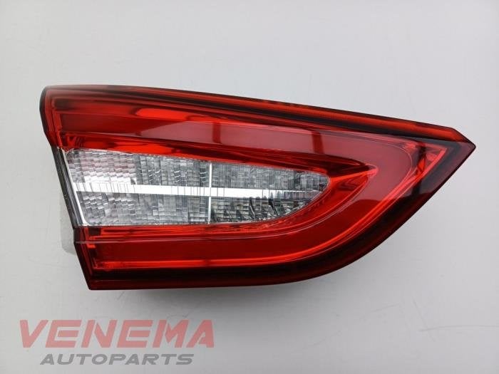 Achterlicht links van een Maserati Quattroporte, Auto-onderdelen, Maserati, Gebruikt, -, -