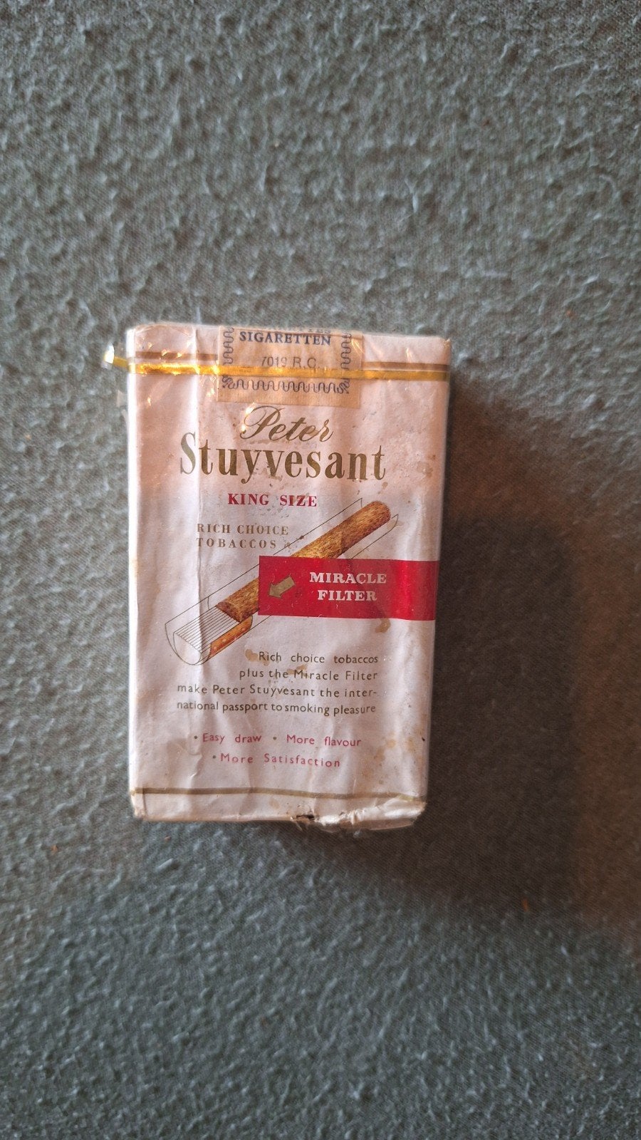 cigarettes Peter Stuyvesant, Enlèvement ou Envoi