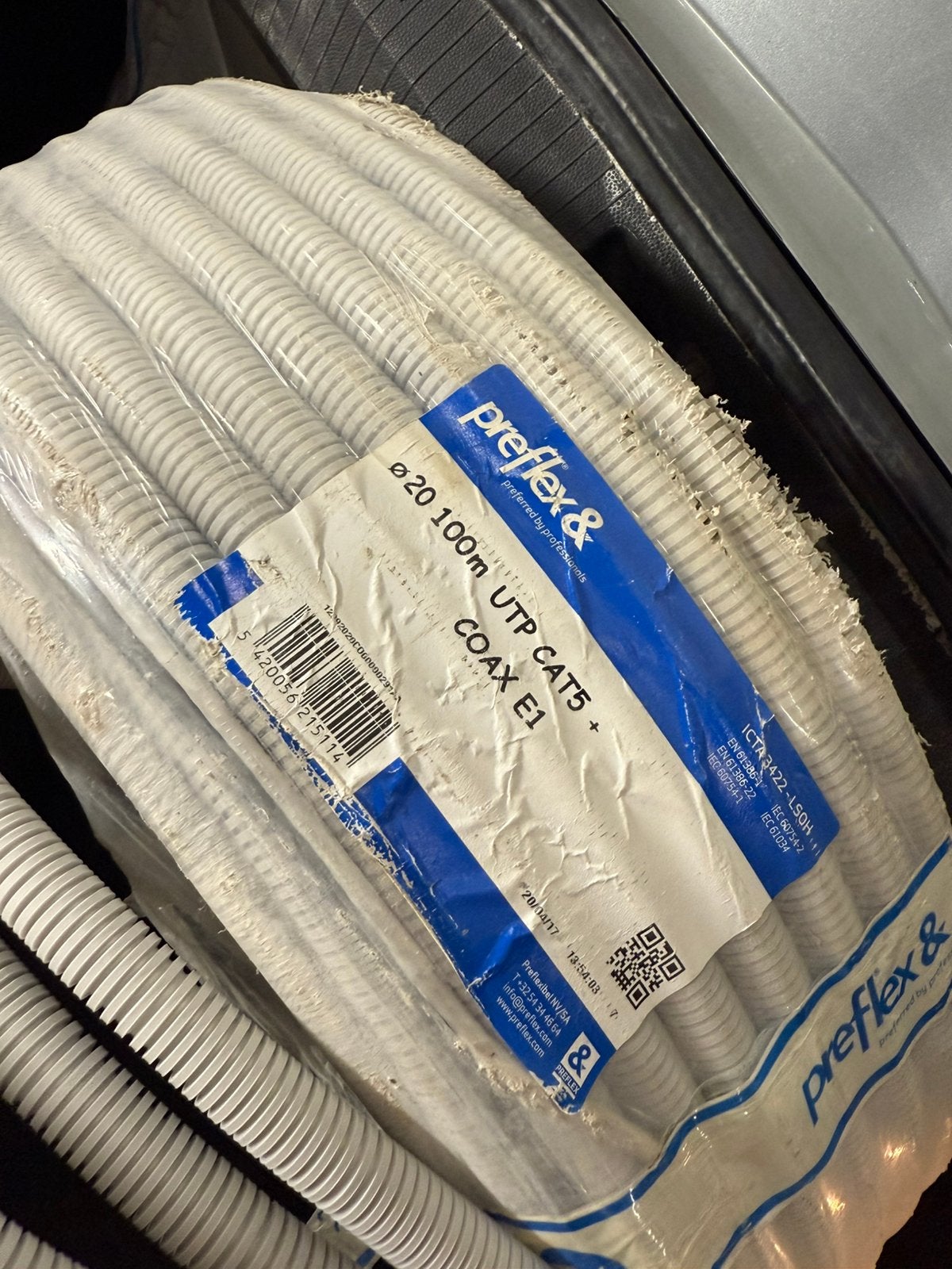Preflex kabel utp, Doe-het-zelf en Bouw, Elektriciteit en Kabels, Ophalen