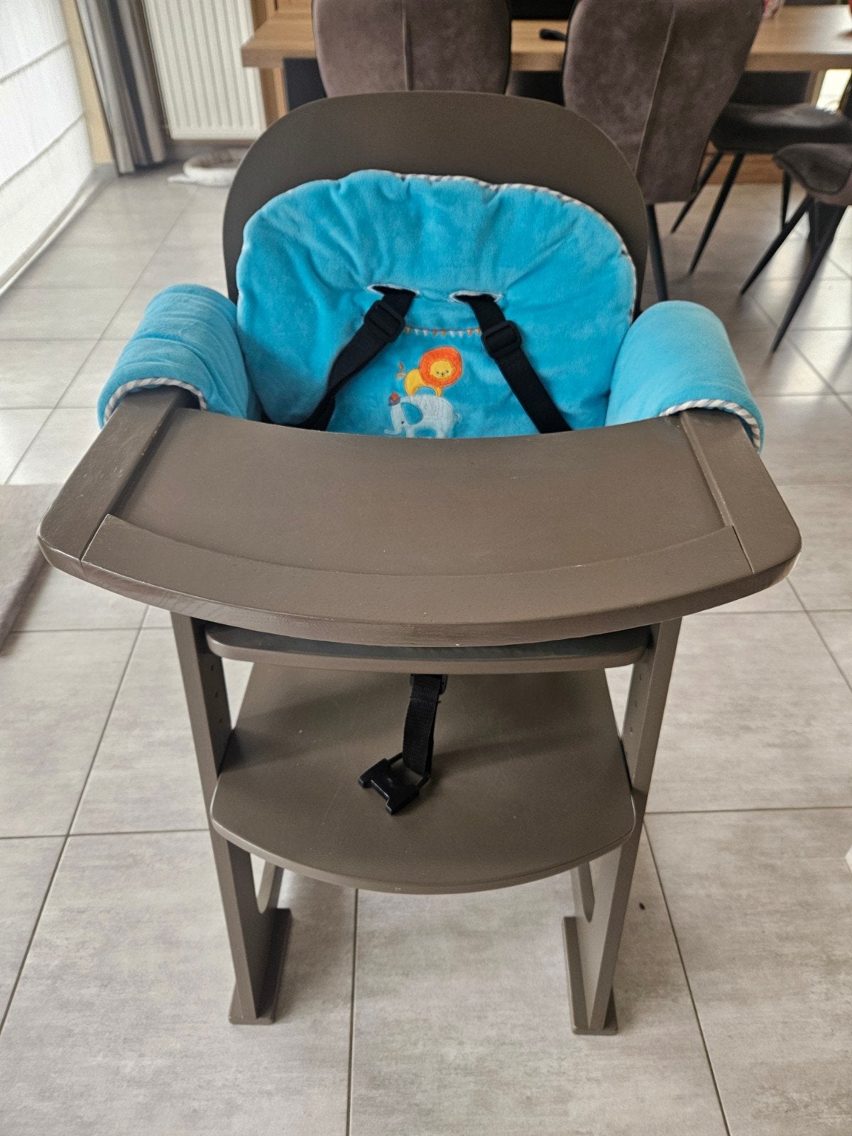 Houten meegroeistoel, Kinderen en Baby's, Kinderstoelen, Ophalen, Gebruikt, Meegroeistoel, Gordel(s)