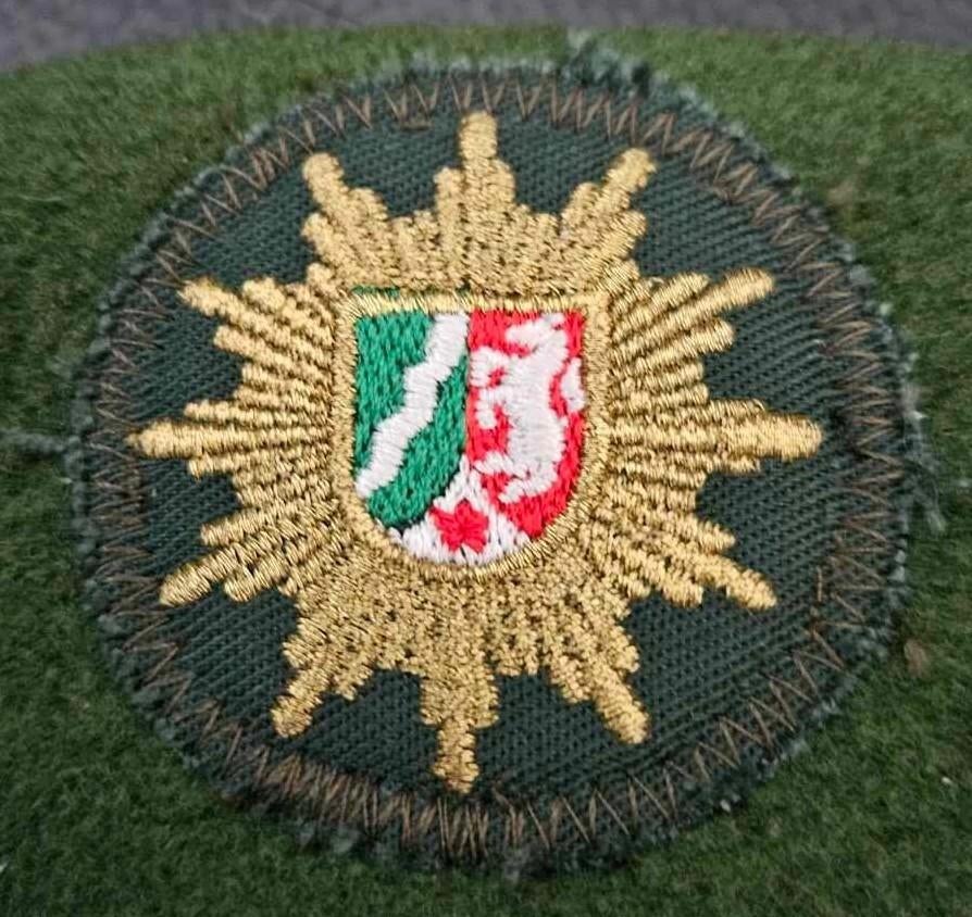 Baret en kepie Duitse politie - militaria, Ophalen, Rijkswacht, Helm of Baret