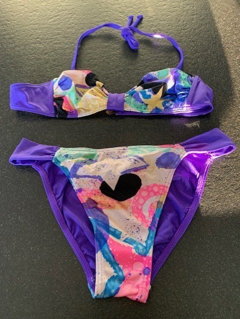 OLYMPIA paars gebloemde bikini met afneembaar bandje: 38, Kleding | Dames, Badmode en Zwemkleding, Paars, Ophalen of Verzenden