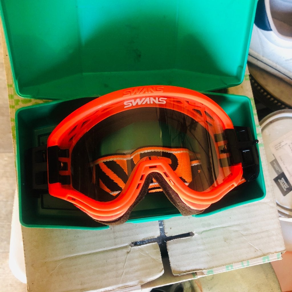 Lunette de motocross Vintage "SWANS", Motos, Accessoires | Autre, Enlèvement ou Envoi, Comme neuf