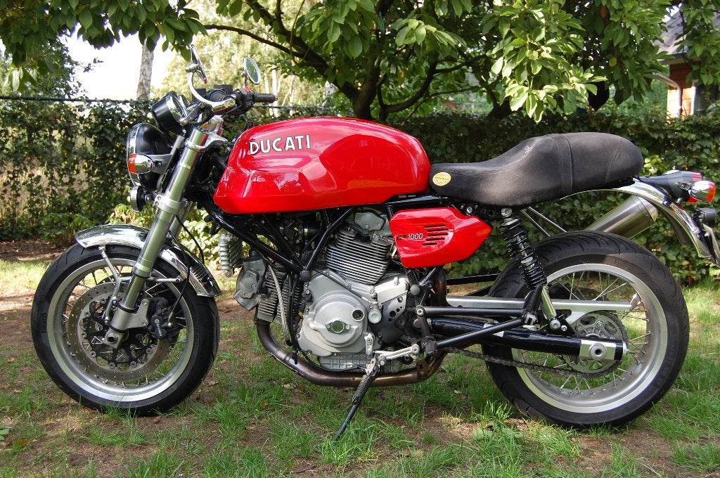 Exclusieve Ducati SportClassic 1000 biposto, Motoren, Motoren | Ducati, Particulier, Toermotor, meer dan 35 kW, 2 cilinders, Motorrijbewijs A